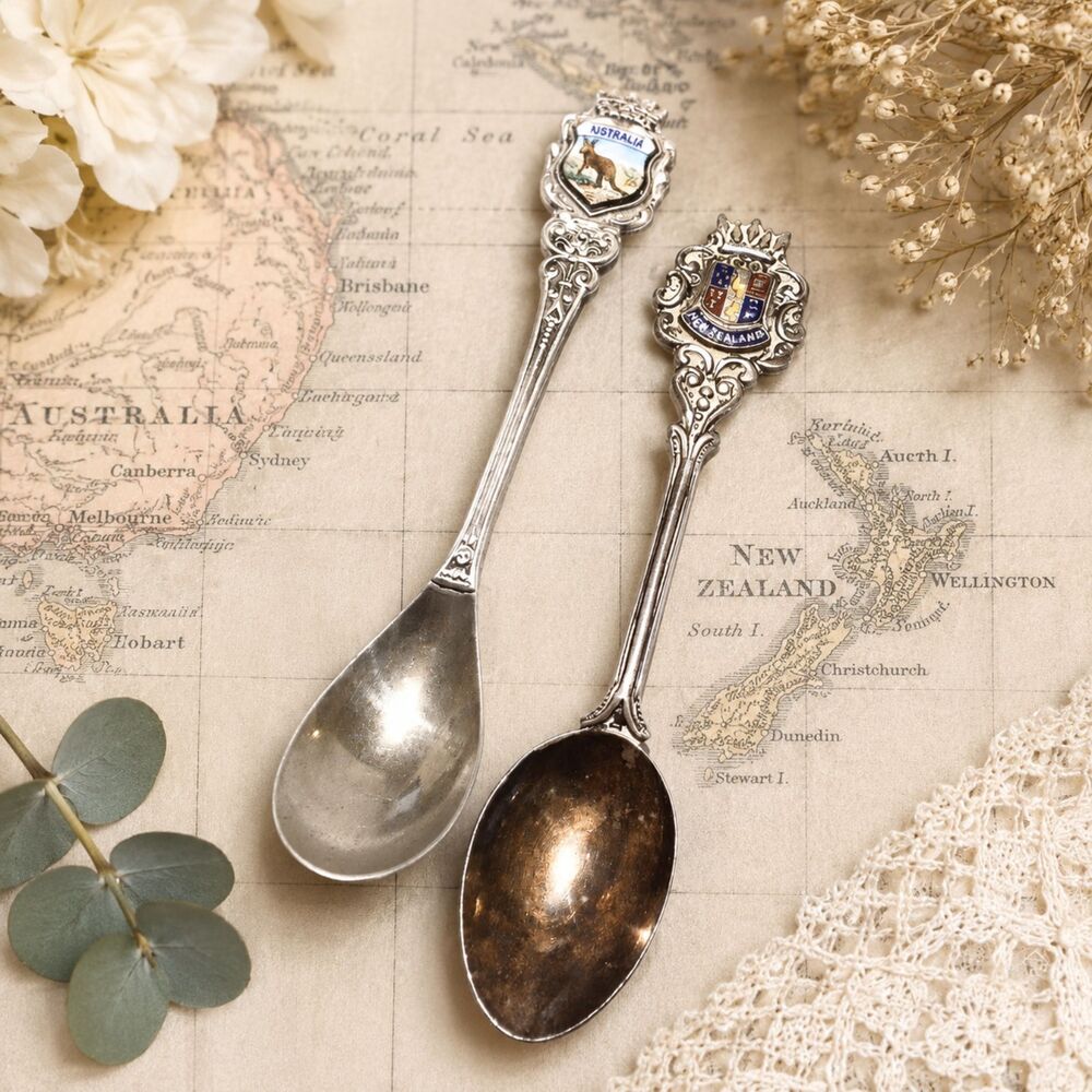 Vintage Australia & New Zealand Silver Plate Souvenir Spoon Pair EPNS